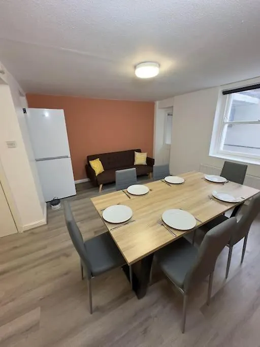 Hackney Mid & Long-Term Stays London